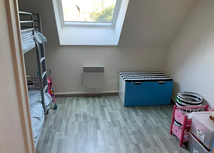 Cozy Family In Champagne-en-ardenne 8p